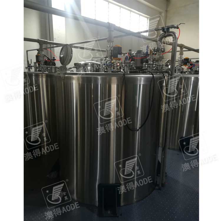 不鏽鋼儲罐(guan)