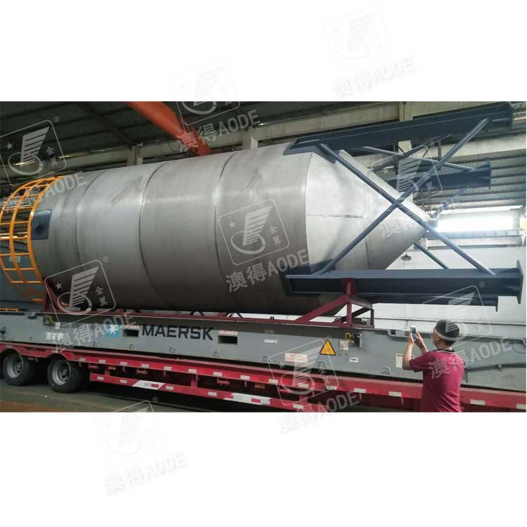 立式(shì)大型儲罐(guàn)